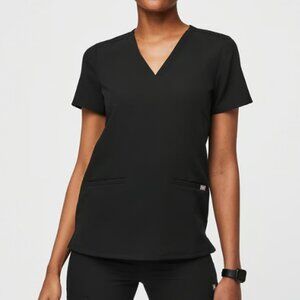 FIGS Casma 3 Pocket Top in Black